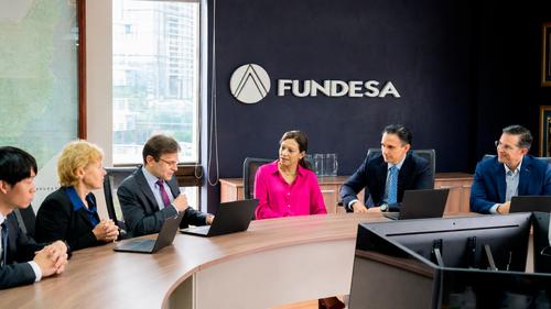 Directivos de Fundesa sostuvieron un encuentro con la delegación del FMI en Guatemala. (Foto: Fundesa/Soy502)