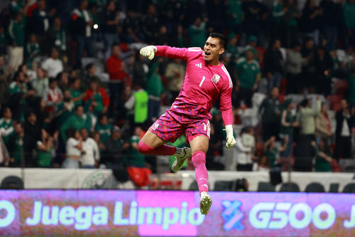 Raúl Rangel apunta a ser el guardameta titular en el estreno mundialista de México. (Foto: redes sociales)