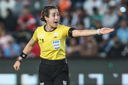 Katia Itzel García Mendoza es árbitra internacional de la FIFA desde 2019.