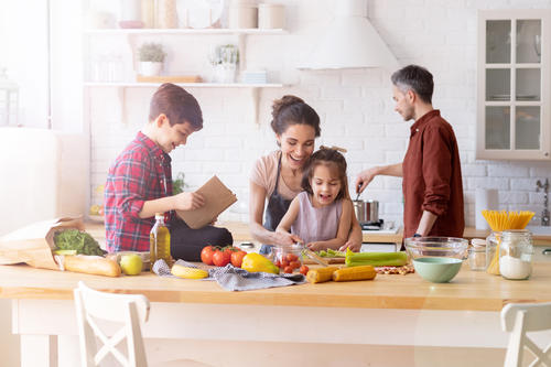 La base de una buena salud está en la alimentación, así que selecciona bien que comerás. (Foto: Shutterstock)