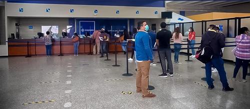 También es necesario practicarse un examen de la vista. (Foto: Cortesía PNC)