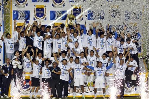 Aunque el hexacampeonato de Comunicaciones llegó hasta 2015, los cremas en el año 2014 celebraron la seguidilla de títulos que posteriormente se convertiría en su sextete.