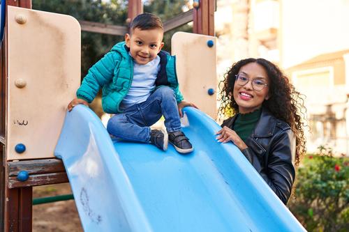 Los padres deben compartir actividades recreativas con sus hijos. (Foto: Shutterstock)