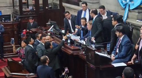 La fragmentación del Congreso obliga a las bancadas a construir acuerdos constantes para avanzar en la agenda legislativa. (Foto: Estuardo Paredes/colaborador)