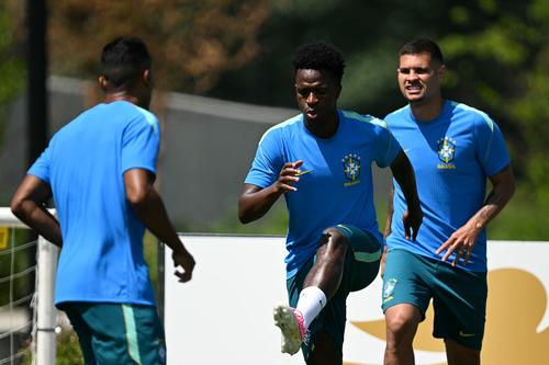 Vinícius Jr. se ha consolidado como uno de los mejores jugadores del mundo, convirtiéndose en el referente ofensivo de la Canarinha. (Foto: AFP)