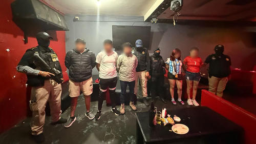 El operativo dejó a varias personas tras las rejas. (Foto: PNC)