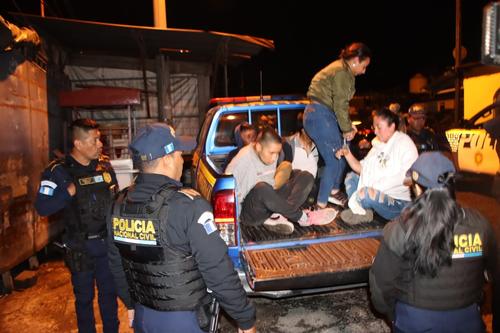 Terroristas de la Mara Salvatrucha fingieron ser pasajeros para secuestrar a conductor. (Foto: PNC)