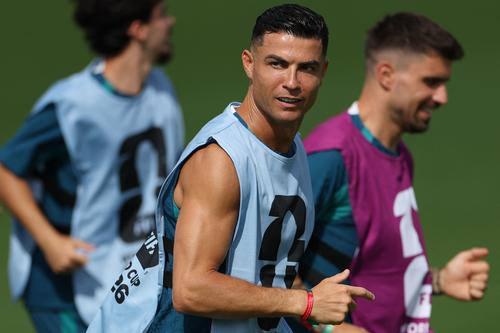 ¿Cristiano-dependencia? Se debate si la ausencia del capitán en ciertos tramos permitirá que brillen los más jóvenes, o si su rol de liderazgo será irremplazable. (Foto: AFP)