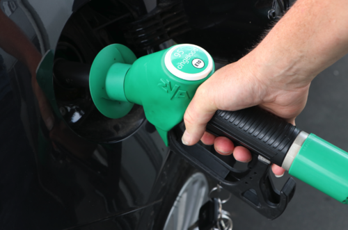 La llegada del E10 permitirá que los vehículos en Guatemala utilicen un combustible que ya no contendrá varios aditivos tóxicos. (Foto: Shutterstock/Soy502)