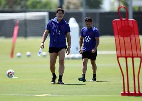 Los dirigidos por Pochettino alcanzaron los 520 pases completados durante el debut contra Paraguay. (Foto: AFP)