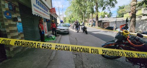 Vecinos del sector alertaron a los socorristas. (Foto: Jorge Senté)