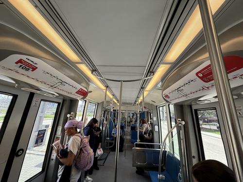 Una imagen del interior del MetroRail, muy moderno y cómodo. (Foto: Pedro Mijangos)