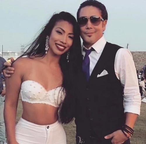 Karol Posadas junto al exesposo de la Reina del Tex-Mex, Chris Pérez. (Foto: Cortesía/Karol Posadas)