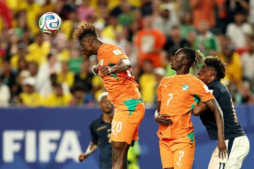 Los marfileños consiguieron completar 413 pases durante el juego contra Ecuador. (Foto: AFP)