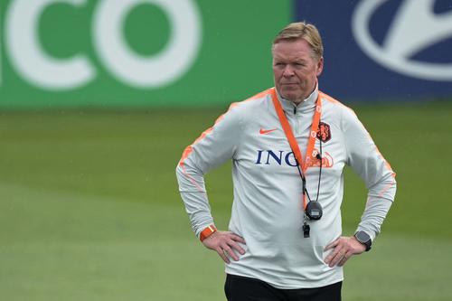 Koeman aseguró que Frenkie de Jong tiene una molestia. El jugador del Barcelona recorrió 10.3 kilómetros en el duelo ante Japón. (Foto: AFP)