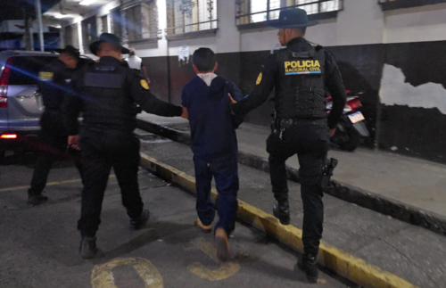 El hombre fue puesto a disposición de la justicia. (Foto: PNC)