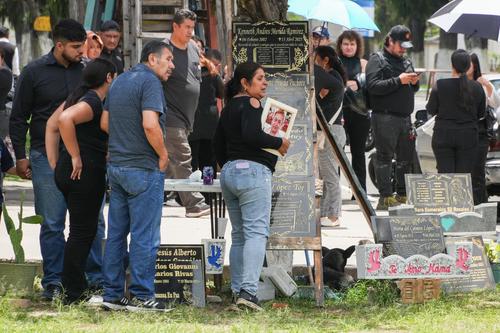 Familiares la despidieron con una fotografía. (Foto: Wilder López/Soy502)