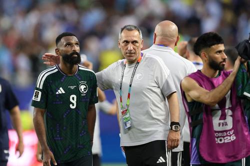 Arabia remató 7 veces ante Uruguay, 3 de ellos fueron entre los tres palos. (Foto: AFP)