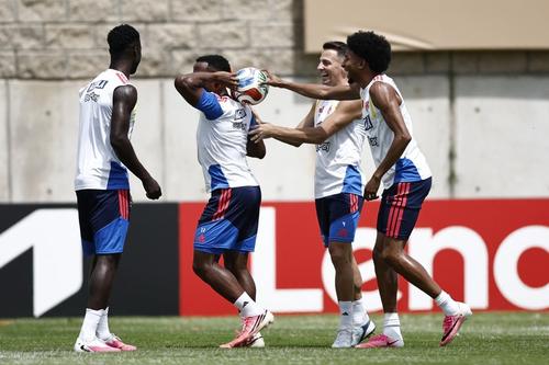 La Tricolor remató 15 veces a puerta, 4 de ellas entre los tres palos. (Foto: AFP)