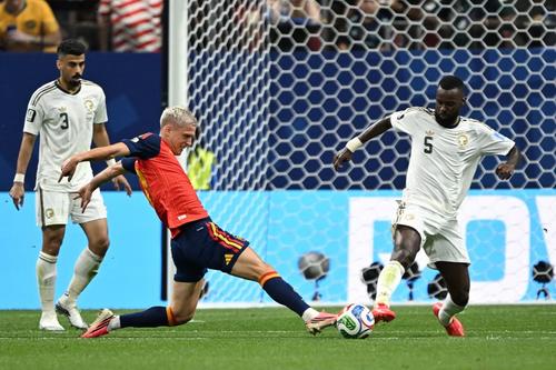 La Roja hizo 21 remates al arco de Arabia Saudita en la segunda fecha del Grupo H. (Foto: AFP)