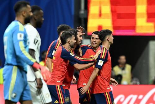 Los dirigidos por Luis de la Fuente terminaron el partido con el 59 % de posesión de balón y otro 8 % en disputa. (Foto: AFP)