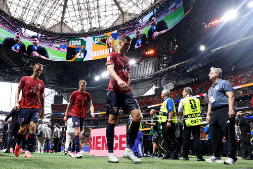 Chequia cobró 10 tiros de esquina durante el empate 1-1 ante Sudáfrica. (Foto: AFP)