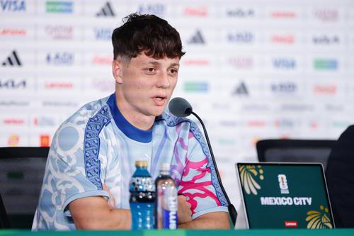 Ladislav Krejci fue el jugador con más pases para República Checa previo al duelo contra México, con 95. (Foto: AFP)