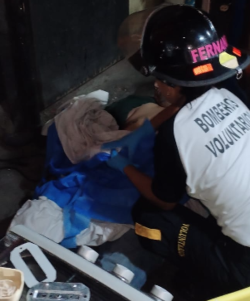 Los socorristas determinaron que una de las víctimas murió por heridas de bala. (Foto: CVB)