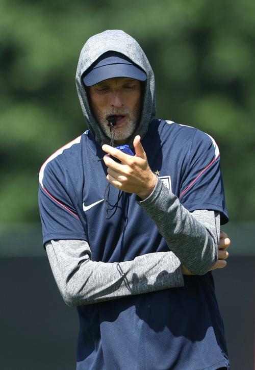 La Federación Inglesa de Futbol cuenta con un programa para que todos sus equipos entrenen constantemente los tiros desde el punto penal. (Foto: AFP)