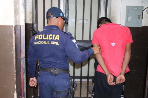 Capturan a alias “Petacas”, señalado de distribuir droga en Escuintla. (Foto: PNC)