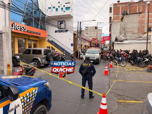 Las autoridades acordonaron la escena en la que se registró el ataque armado. (Foto: Noticias de Quiché K4)