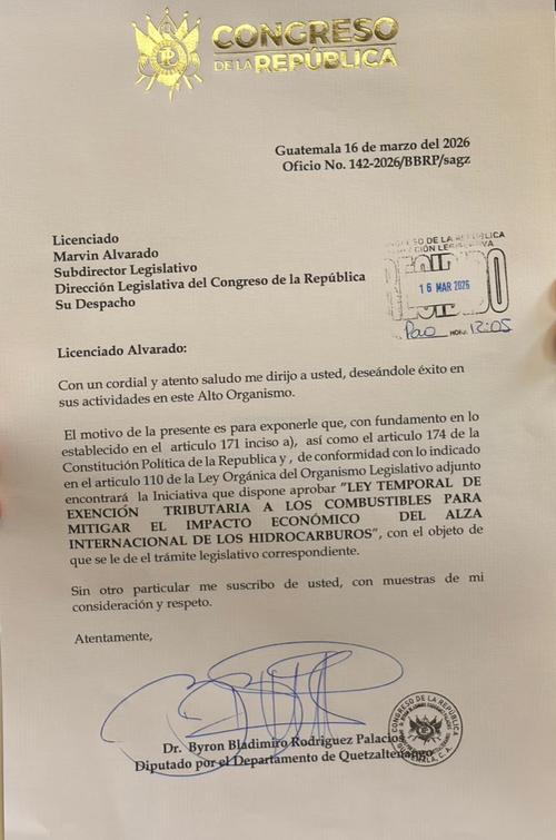 La propuesta incluye controles para evitar abusos en estaciones de servicio. (Foto: Soy502)