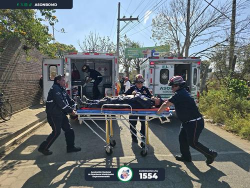 El agente fue trasladado a un centro asistencial luego de resultar herido en la captura de dos presuntos terroristas. (Foto: ASONBOMD)