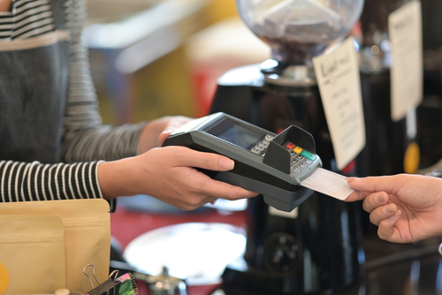 Los reclamos o defensas del usuario se regirían por las condiciones de la plataforma extranjera. (Foto: Canva/Soy502)