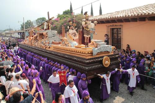 Feligreses católicos abarrotan la ciudad cada Quinto Domingo de Cuaresma. (Foto: Miguel López/Colaborador)