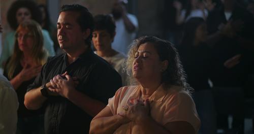 Las comunidades en sus distintas expresiones se unen aún más. (Foto: Shutterstock)