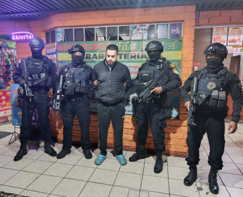 El hombre es solicitado por la justicia de Estados Unidos por sus delitos. (Foto: PNC)