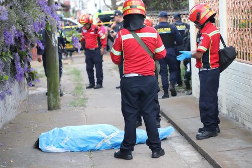 La víctima murió debido a los impactos de bala. (Foto: Bomberos Municipales)