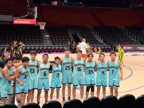 Crossover Guatemala compite en la Miami Cup International. (Foto: Asociación Deportiva Departamental de Baloncesto de Guatemala)