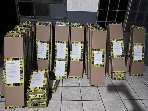 Parte de los indicios embalados. (Foto: MP)