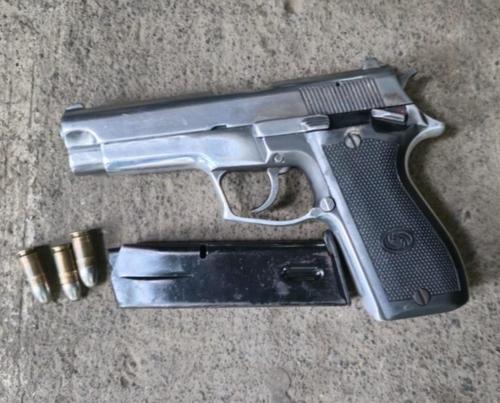 El arma habría sido robada en junio de 2024. (Foto: PNC)