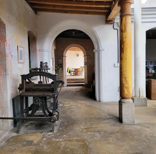 La casa ahora resguarda la maquinaria del pasado. (Foto: Cortesía Municipalidad de Guatemala)