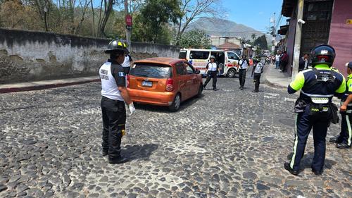 El hecho armado se perpetró en la calzada Santa Lucía, en Antigua Guatemala. (Foto: Bomberos Voluntarios)
