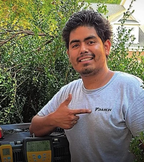 El guatemalteco se dedicaba a reparar e instalar aires acondicionados para mantener a su familia en Estados Unidos. (Foto: Redes sociales)