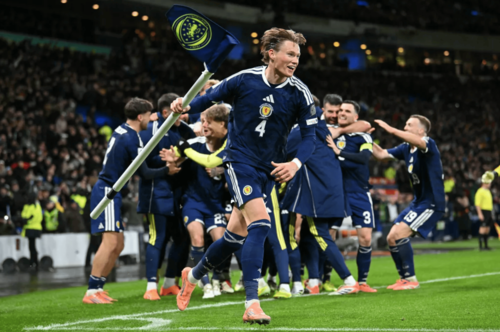 Escocia ostenta el récord de más torneos jugados (8) sin lograr superar la fase de grupos.