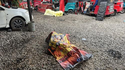 Dos de los tres cuerpos han quedado en el interior del taller. (Foto: Bomberos Voluntarios)