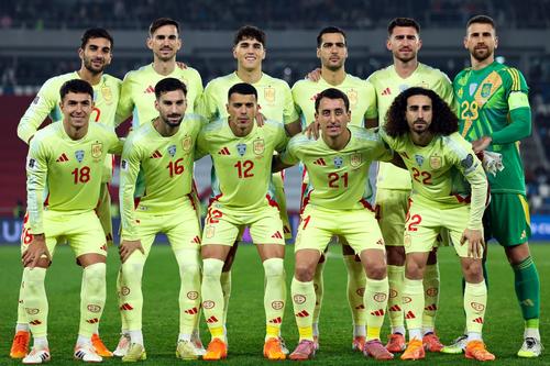 El estilo de juego basado en la posesión y el control total de los encuentros sigue siendo la marca distintiva del equipo, el cual mantiene una efectividad de pases superior al 92 %.