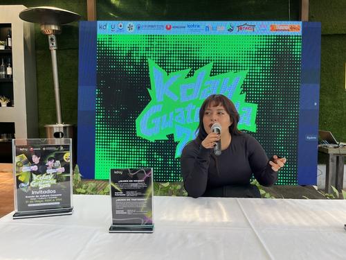 Fernanda Damián, integrante del staff organizador del K-Day, presentó los detalles del KDay Guatemala 2026 durante conferencia de prensa. (Foto: Sandra Sebastián)