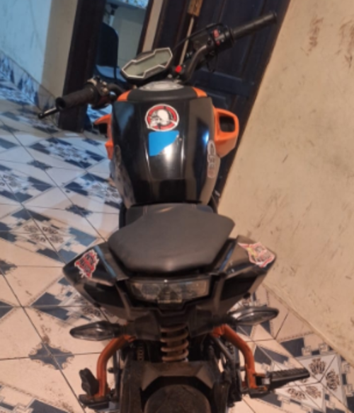 La motocicleta contaba con reporte de robo. (Foto: PNC)