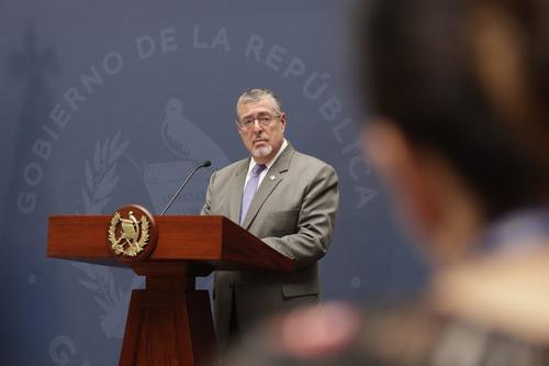 Gobierno de Guatemala, Estados Unidos, operaciones militarles, acuerdo, convenio, Bernardo Arévalo, Henrey Saénz, 02